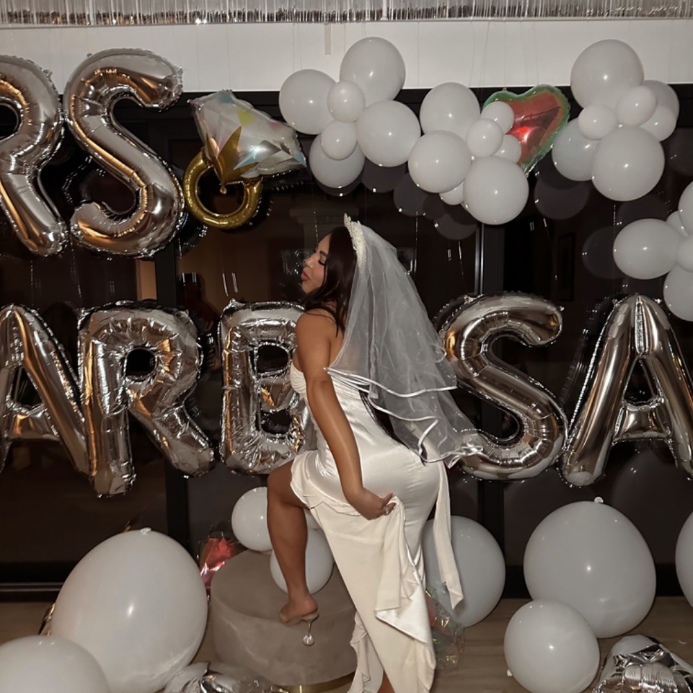 White Bachelorette Party Dress – Perfect for Brides-to-Be! - Picture 3 of 4